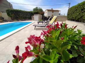Villa Krasa sea view apartmants with pool